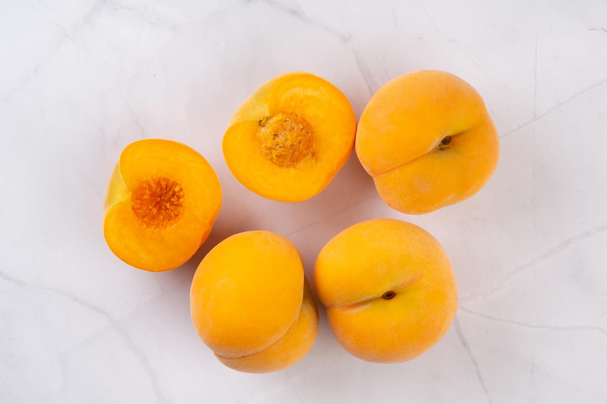 Los melocotones son una de las frutas más populares para consumir en junio
